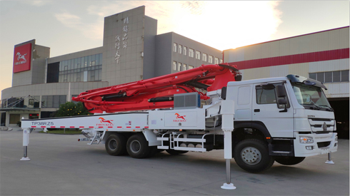 混凝土泵車(chē) 混凝土泵車(chē)